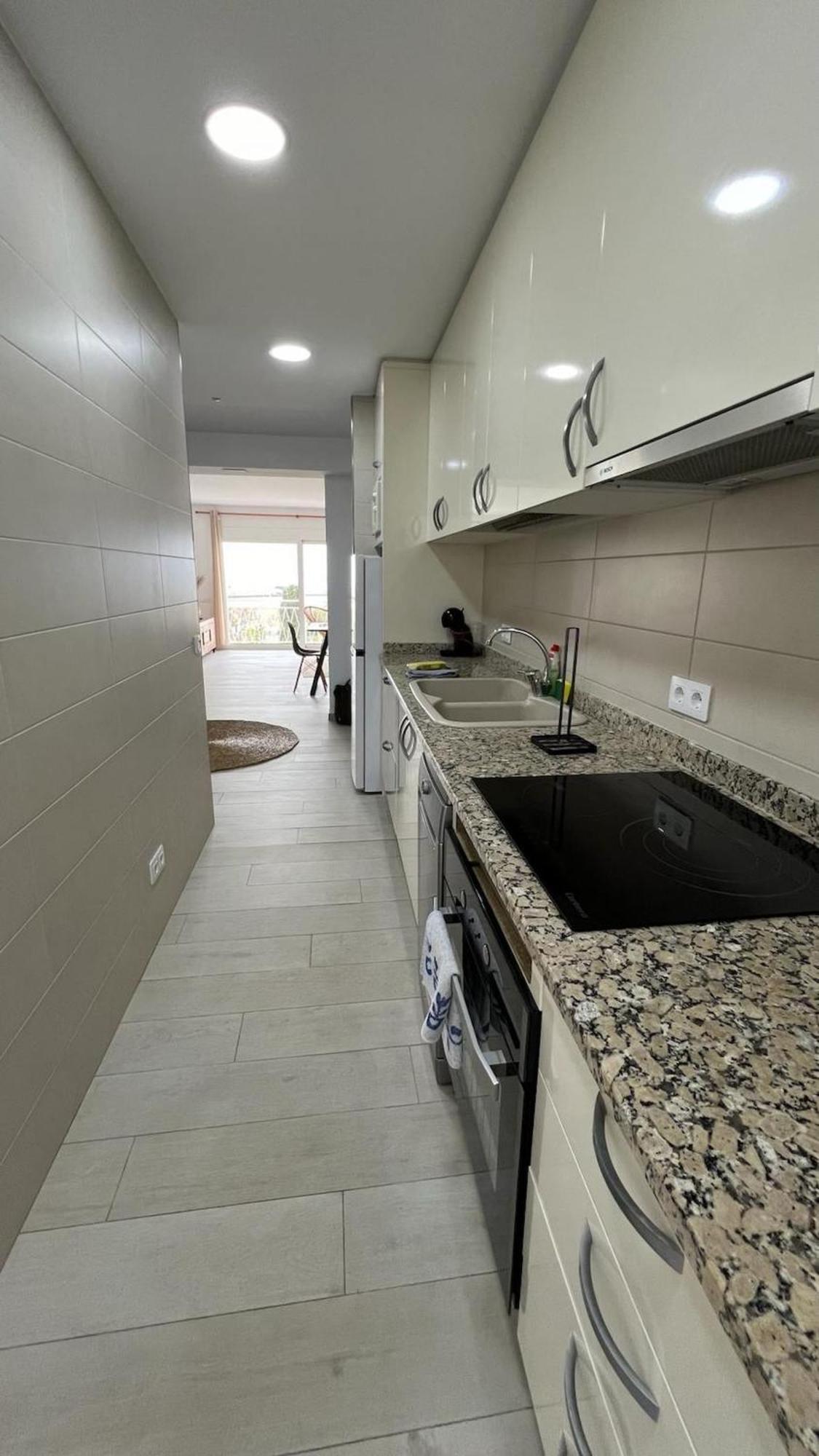 Apartamento Frente Al Mar Roses Exteriér fotografie