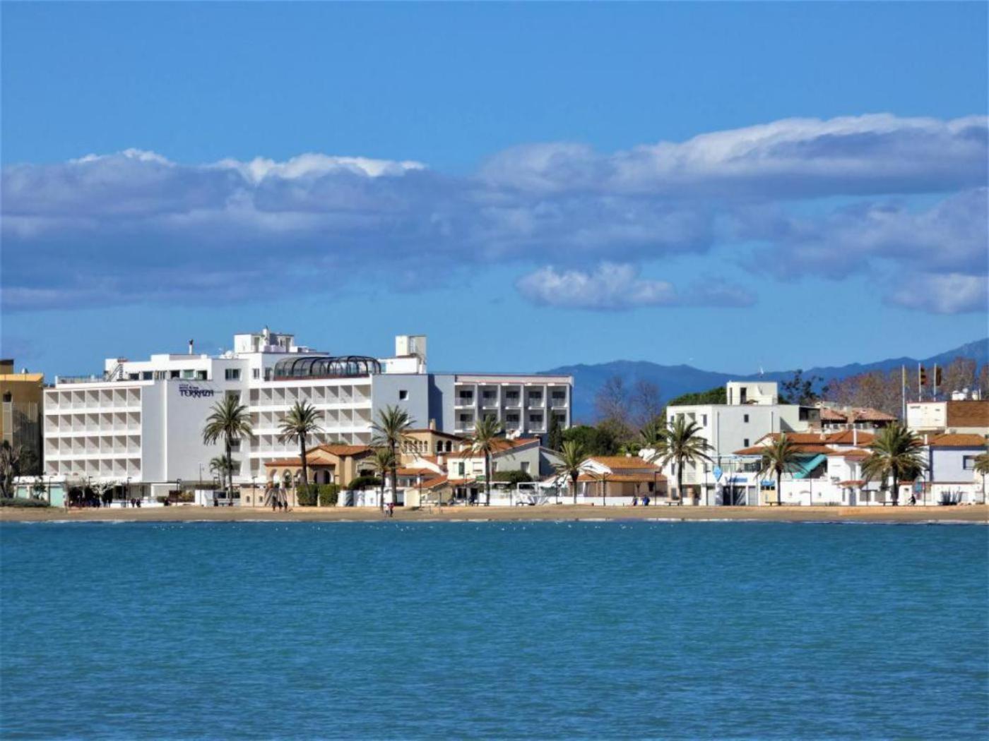 Apartamento Frente Al Mar Roses Exteriér fotografie