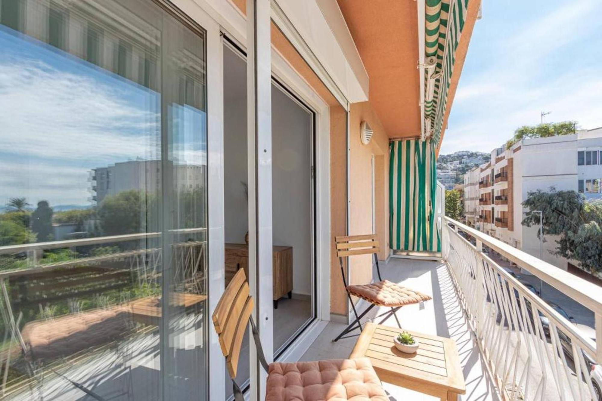 Apartamento Frente Al Mar Roses Exteriér fotografie