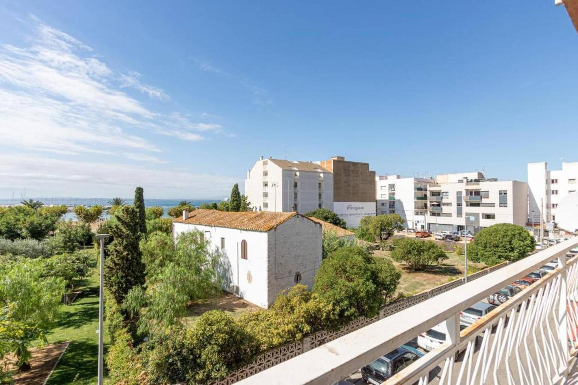 Apartamento Frente Al Mar Roses Exteriér fotografie
